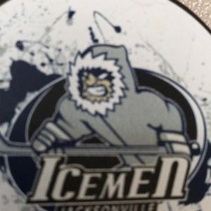 Meet your Posher, Thad